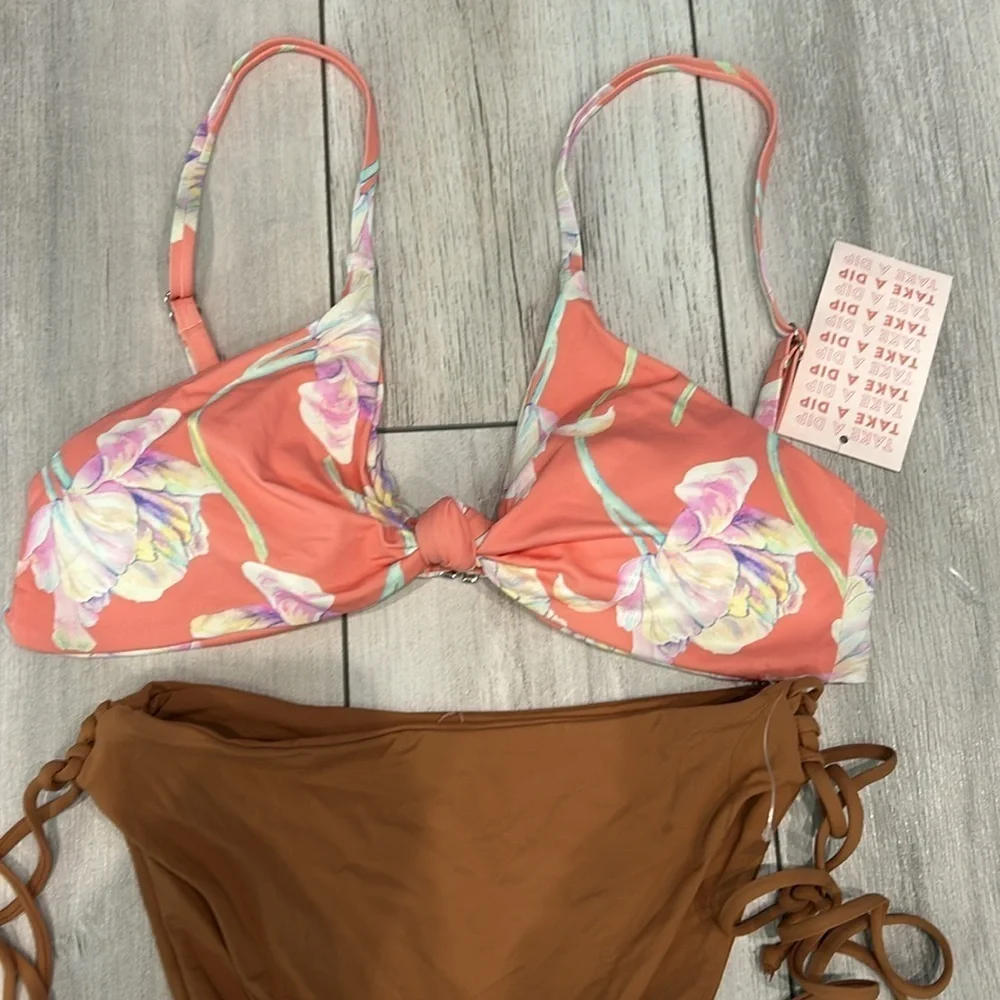 Dippin' Daisy's two piece bikini set swimsuit size medium